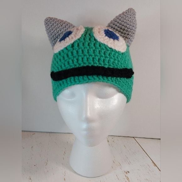 Monster Child Handmade Beanie Crochet Stocking Hat Winter Warm Cozy - Picture 1 of 8